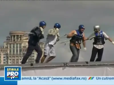 Concurs de plutit prin aer!