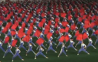 Spectacol mamut pentru elita comunista de la Phenian