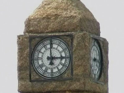 Opera de arta: Big Ben din paie!