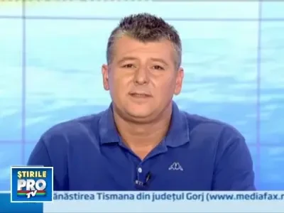 Opera de arta: Big Ben din paie!