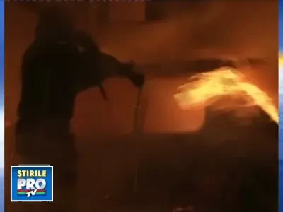 Violente la Paris, dupa moartea unui motociclist urmarit de politie