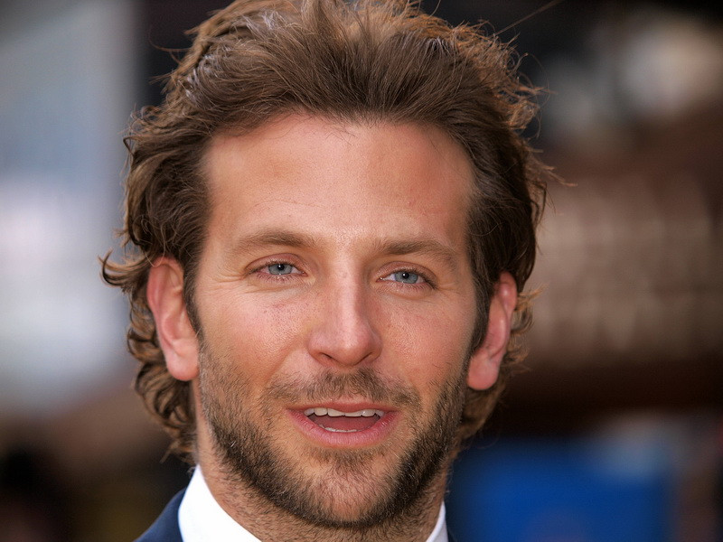 Motivele pentru care aceste vedete de la Hollywood inca locuiesc cu parintii