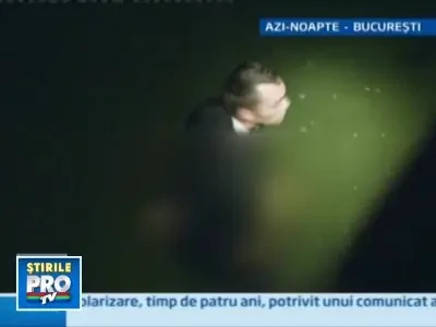 Voia sa se racoreasca si a sarit de pe podul Baneasa, dar apa era prea mica