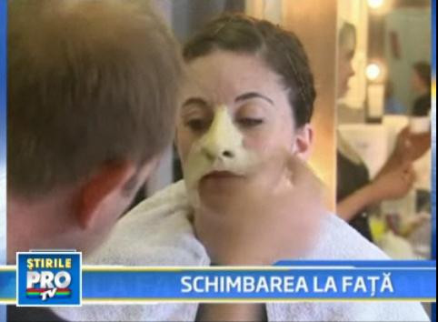 Vrei sa nu te recunoasca nimeni? Demonstratie de machiaj radical!