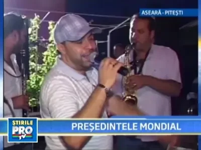 Se poate sa ai si presedinte si rege si imparat in acelasi timp?