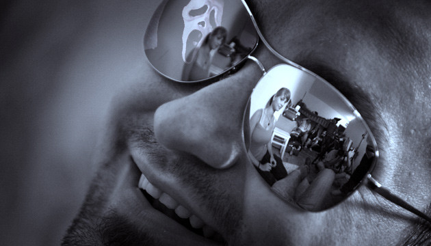 Matei o sperie pe Alice!