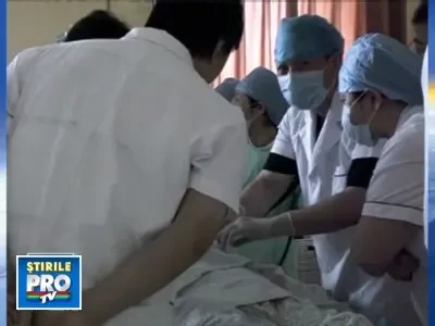 Mii de bolnavi de cancer merg in China pentru terapie genetica