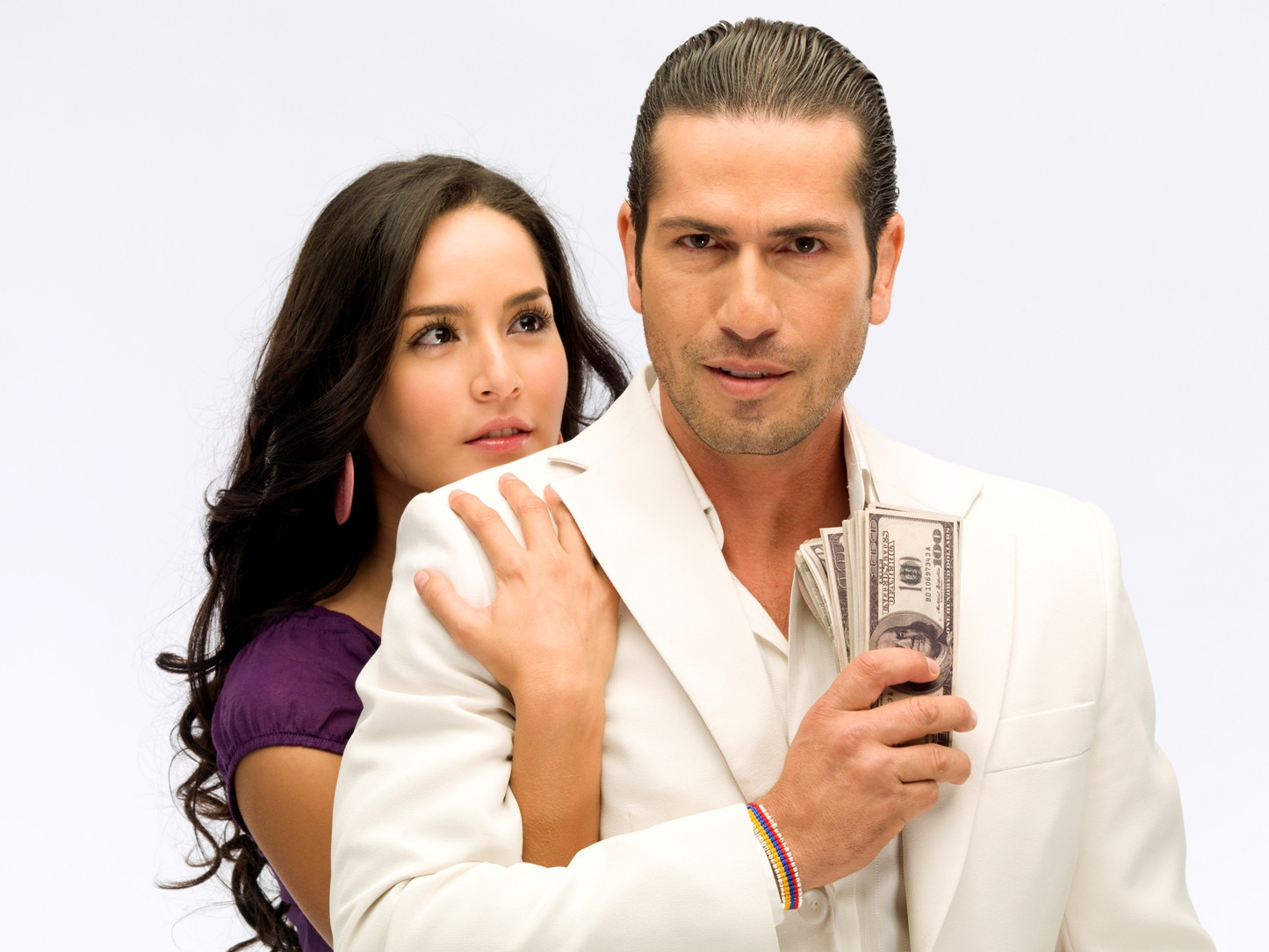 Scene fierbinti de amor in "Fara sani nu exista paradis"!