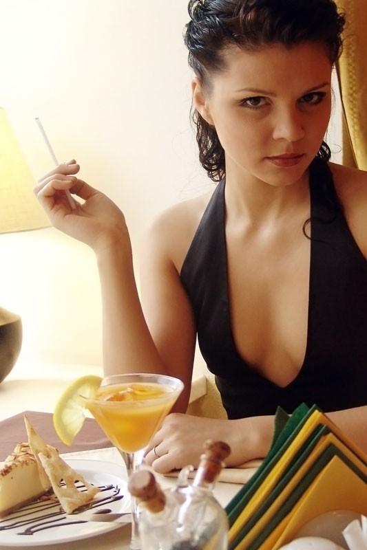 Nefumatorii simt gustul mancarurilor mai intens