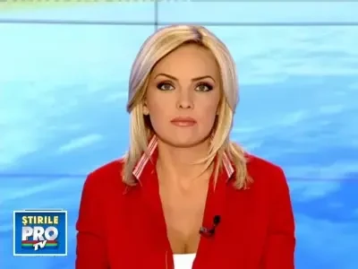 Bacau: un tren cu 600 de calatori a lovit un tractor pe calea ferata!