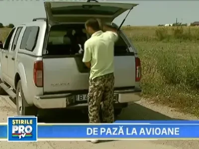 Faceti cunostinta cu sperietorii de pasari de pe aeroportul Otopeni!