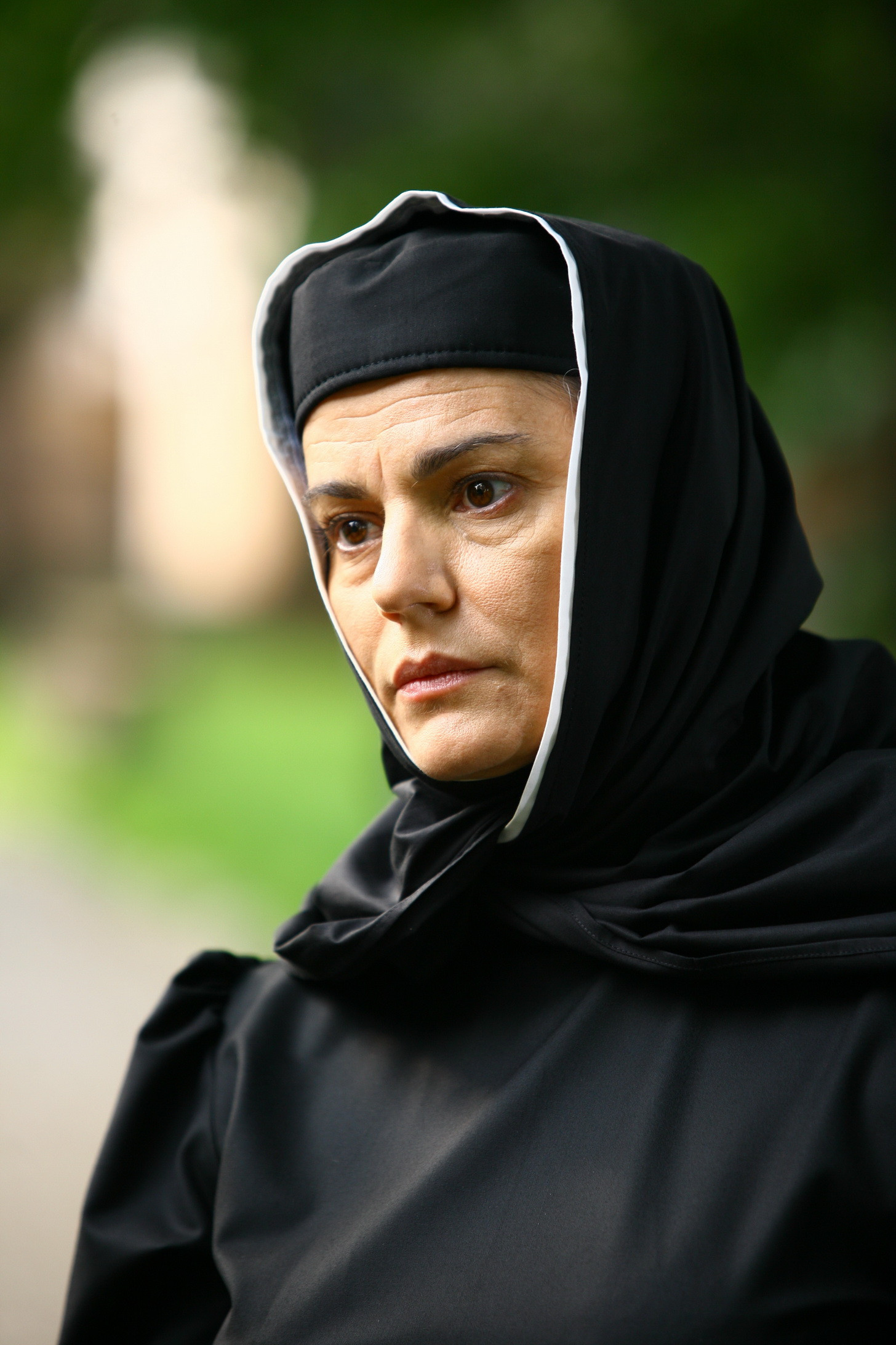 Maia Morgenstern, maica stareta din "Aniela"!