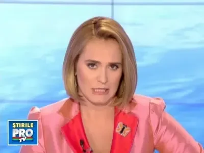 Primele imagini cu barbatul gol pusca in avion! Vroia sa impresioneze