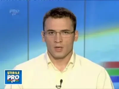 A incercat sa treaca cu un camion de 4 metri printr-un tunel de 3 metri!