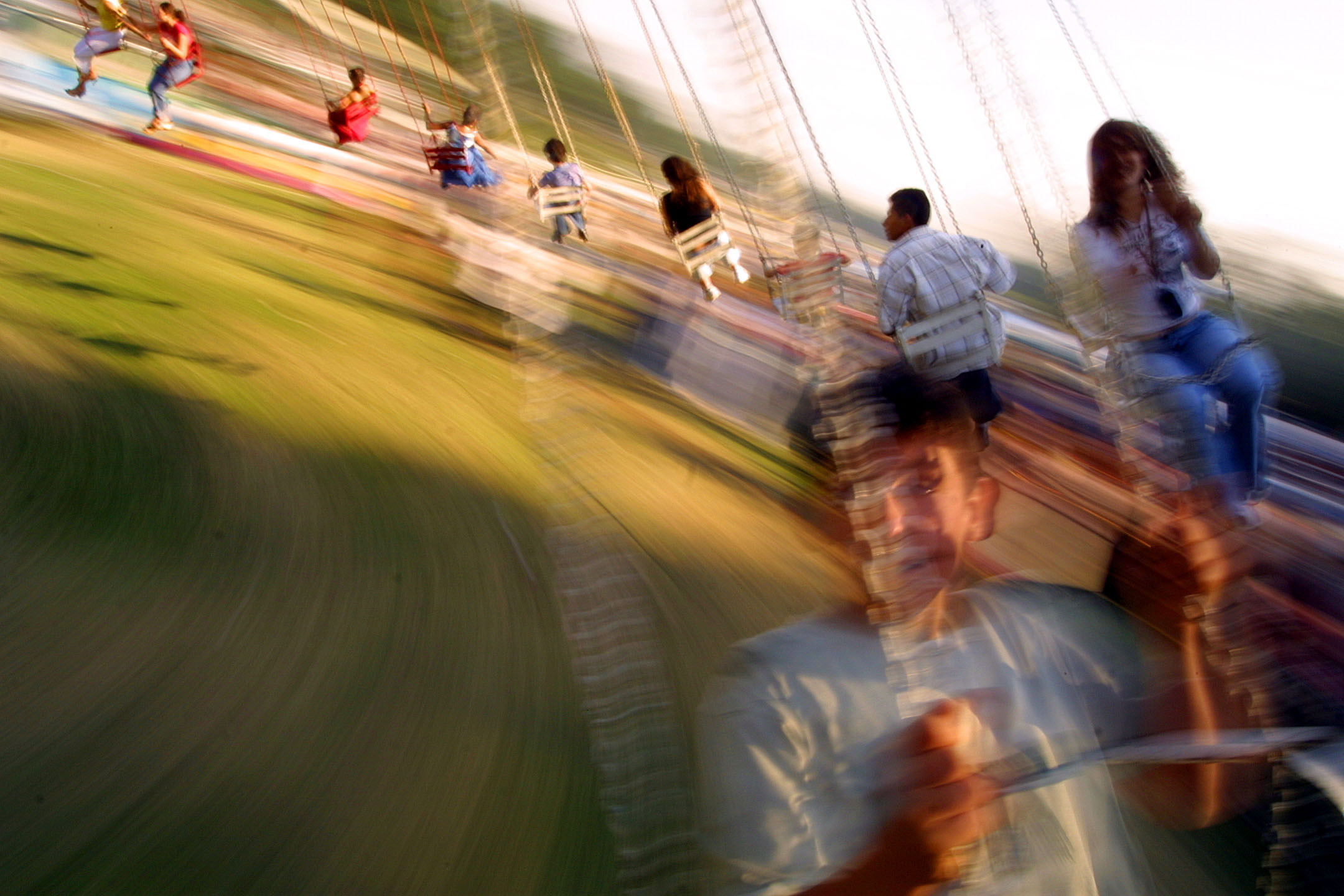 Caruselul groazei! Grav accident intr-un parc de distractii din Belgia
