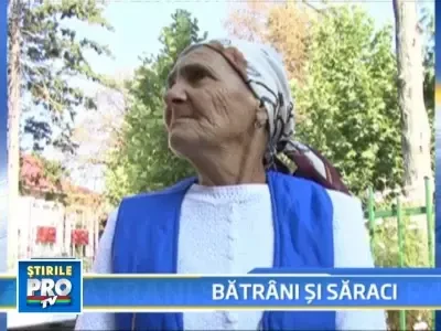 Batranete saraca. Iau bani de la Casa de Ajutor, ca sa aiba cu ce trai