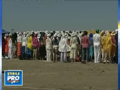 6000 de yoghini ai MISA au format spirala la Costinesti