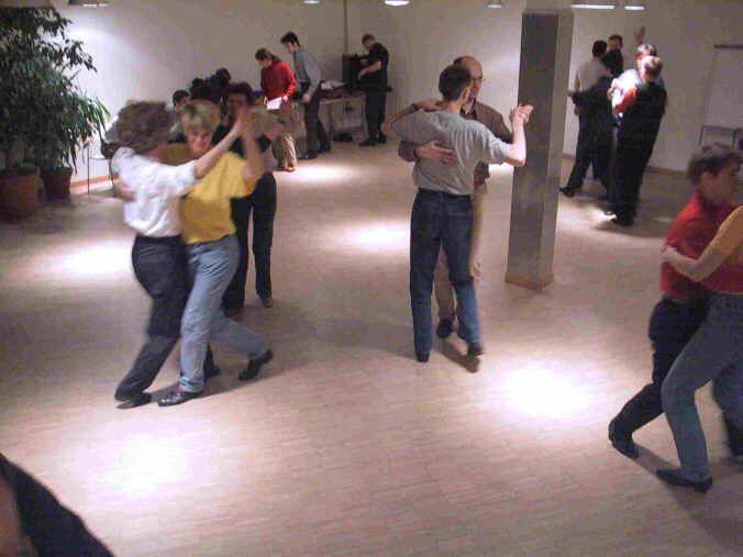 Esti barbat? Afla aici cheia secretului unui dans memorabil!