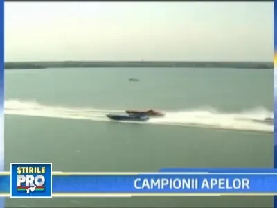 Cursa de Formula 1 pe apa s-a incheiat. Echipa din Dubai a castigat!