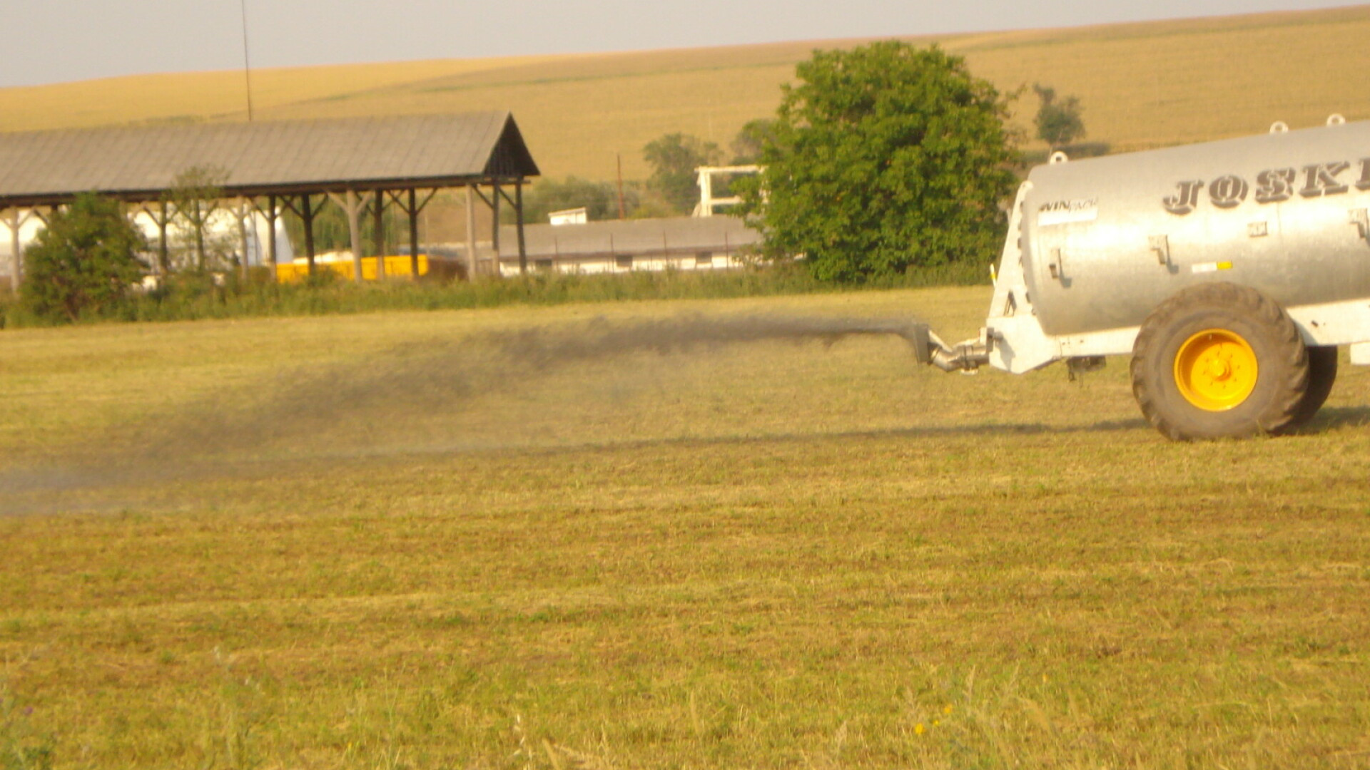 Fermierii din Bistrita-Nasaud s-au modernizat. Si-au montat camere video la grajduri