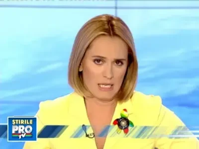 Autocar rasturnat pe o sosea din Arad! 13 oameni au ajuns la spital