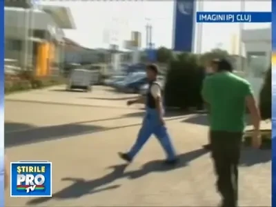 Hotia si lacomia i-au "furat" mintile!