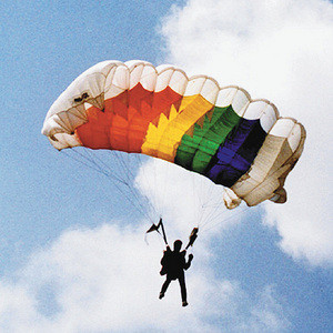 In avion cu teroristul! Afla povestea incredibila a unui parasutist roman!