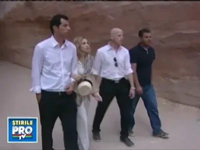 Madonna a vizitat Iordania: "Dati-va la o parte, lasati-ma sa vad!"