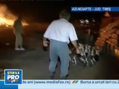 Un incendiu l-a adus la sapa de lemn pe un fermier din Timis!