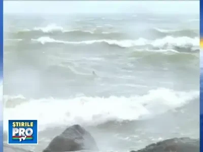 Vremea urata i-a alungat pe turisti de la mare!