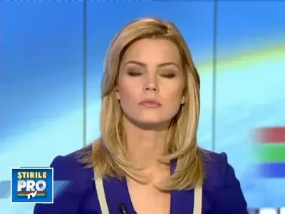 Copilarie chinuita! La numai noua ani era batut cu ciocanul de tata!