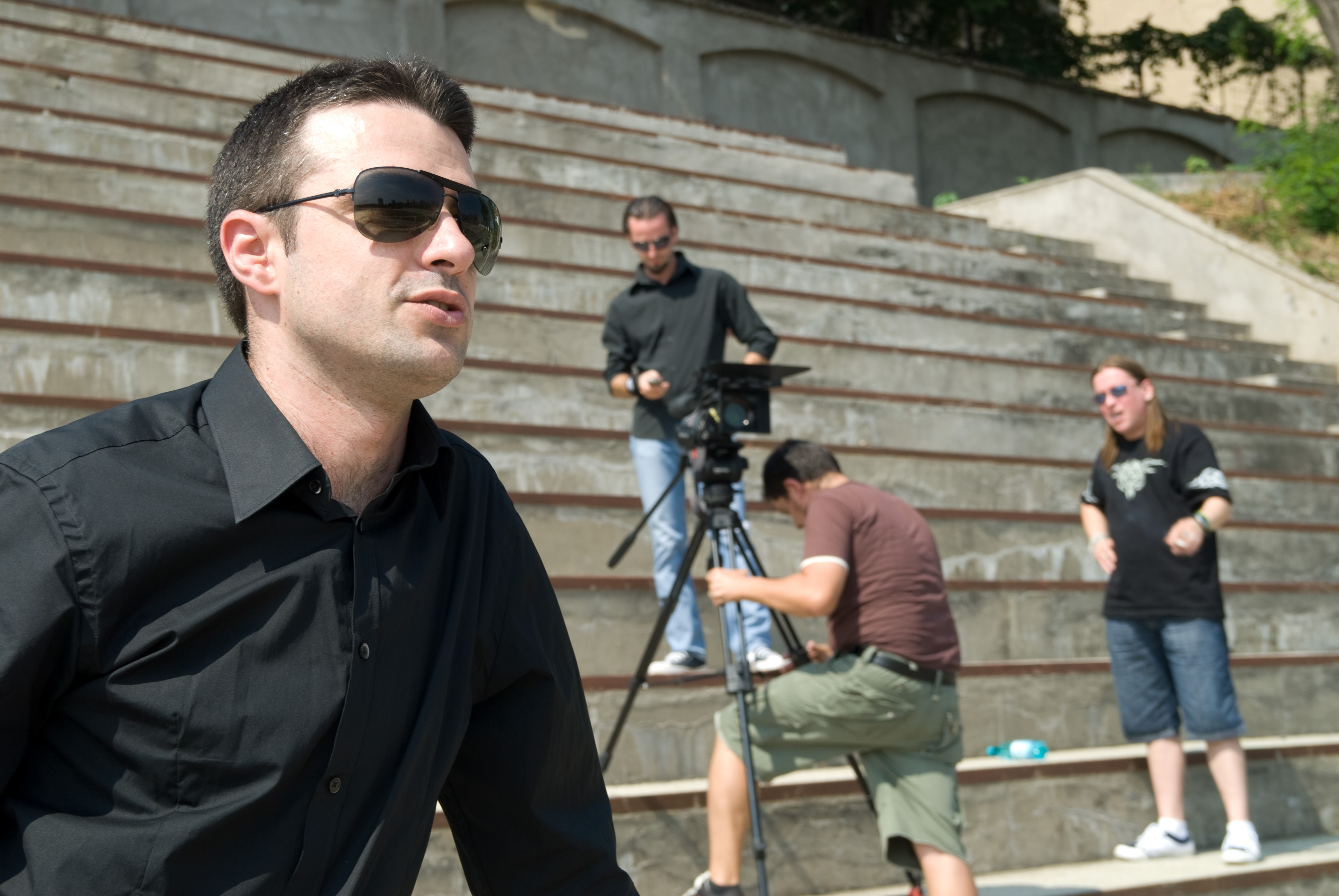 Membrii trupei Vunk, blocati pe Dealul Negru; Cornel Ilie: Este o coada mare de tiruri si masini