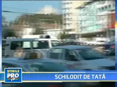 Banuit ca si-a schilodit propriul copil de numai opt luni pentru bani