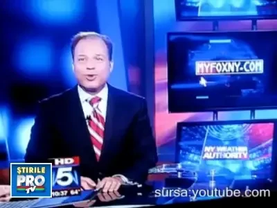 Prezentator TV, in direct: "Continua sa f**i puiul ala!"