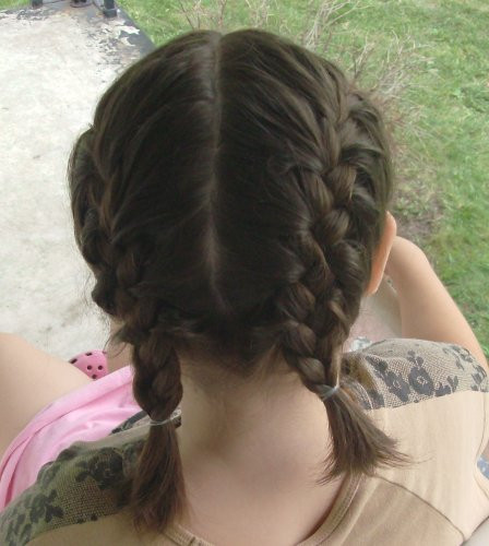 Regasire emotionanta. Si-au revazut fiica dupa 8 ani de la disparitie