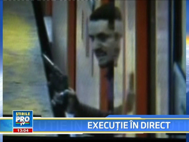 Surprins de camerele video! A deschis focul la metrou si a omorat 2 oameni!