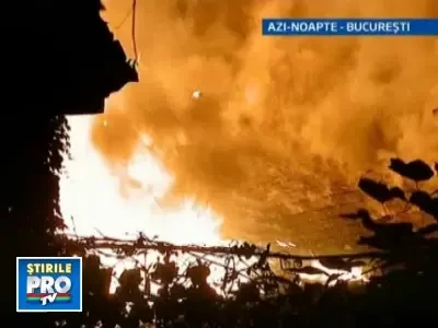 S-a dezlantuit iadul in Capitala: casa inghitita de flacari!