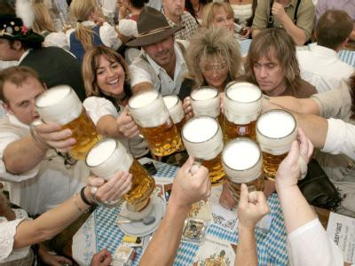 50.000 de petrecareti, la festivalul Oktoberfest de la Brasov