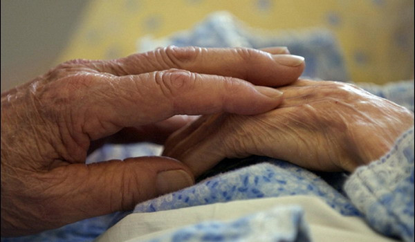 E interzisa in SUA, dar se vinde in restul lumii. Substanta la care suntem expusi si ne mareste riscul de Alzheimer