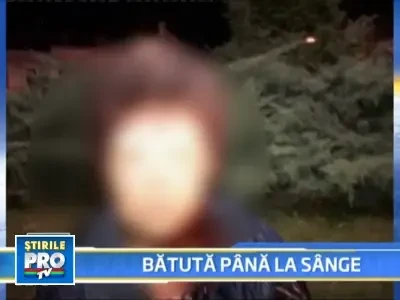 S-a prabusit in sediul politiei, plina de sange, dupa ce a batut-o sotul!