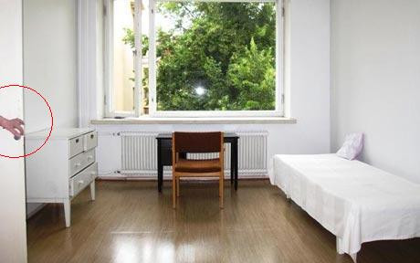 "O mana de ajutor la inchirierea apartamentului?" Zise ET...