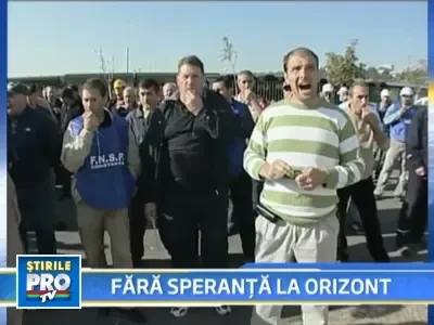 Muncitorii din Portul Constanta au iesit in strada!