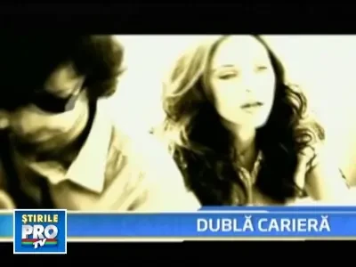 Actrita Scarlett Johansson se pricepe si la muzica!