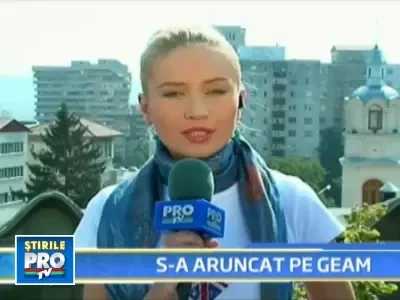 S-a aruncat de la etajul trei al caminului de frica politistilor!