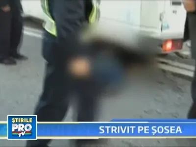 Imprudenta fatala! A traversat la intamplare si a fost lovit de un microbuz