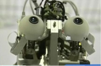 El este robotul vorbitor!