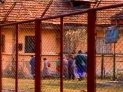 Imagini sinistre! Un barbat bolnav de schizofrenie gasit devorat de animale