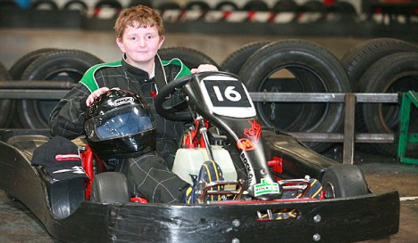 Baiatul decapitat intr-un accident auto s-a vindecat spectaculos!