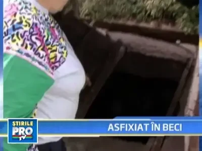 A vrut sa vada daca fierbe mustul, dar a murit in beciul casei!