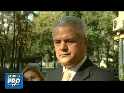 Nastase: Basescu sa-l ia de ciuf pe Boc